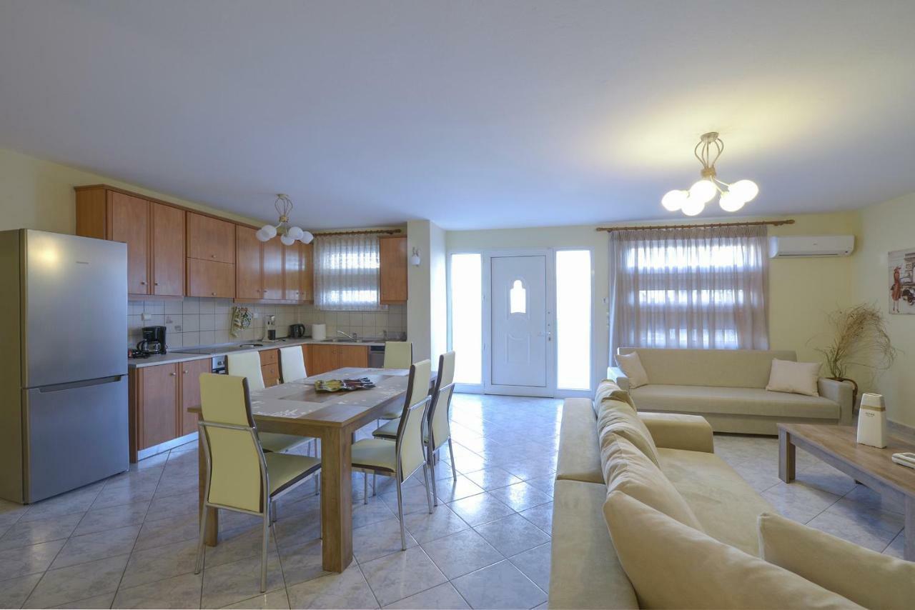 G&G House Apartment Kavála ภายนอก รูปภาพ